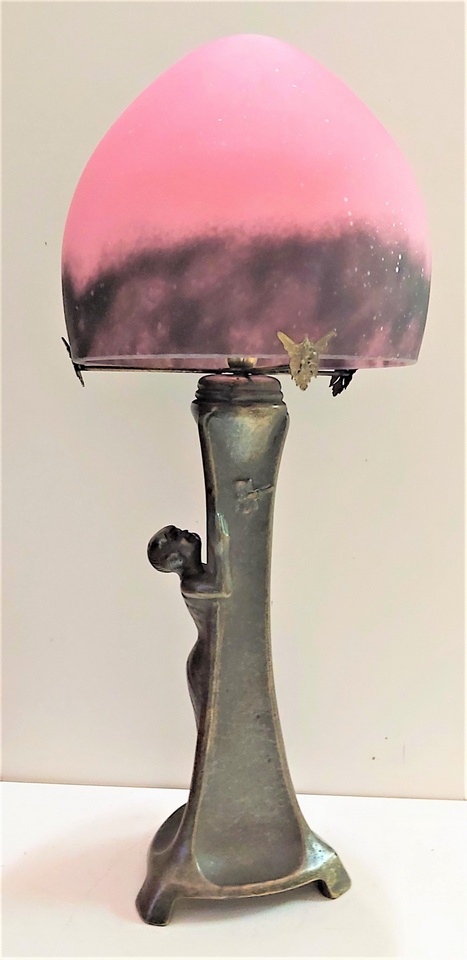 Lampe en pâte de verre et bronze, modèle Aurore, hauteur 45 cm, largeur 20 cm