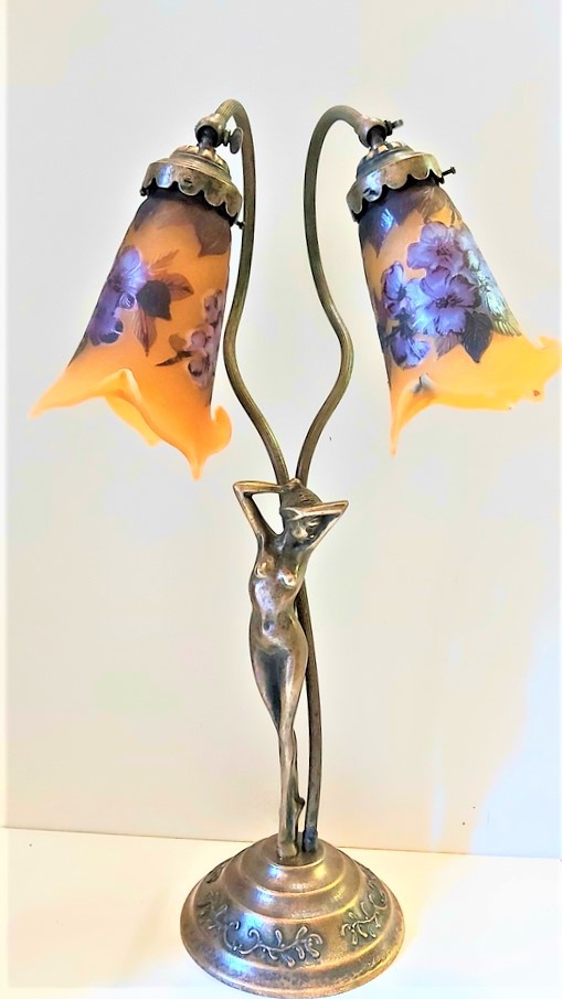 Lampe Art Nouveau, lampe style Gallé, lampe pâte de verre, modèle Elsa 2 tulipes gravées fleurs bleues