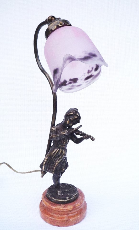 Lampe en pâte de verre et bronze Inès 1 tulipe rose berlingot. Hauteur 45 cm. Marbre, lampe en pâte de verre