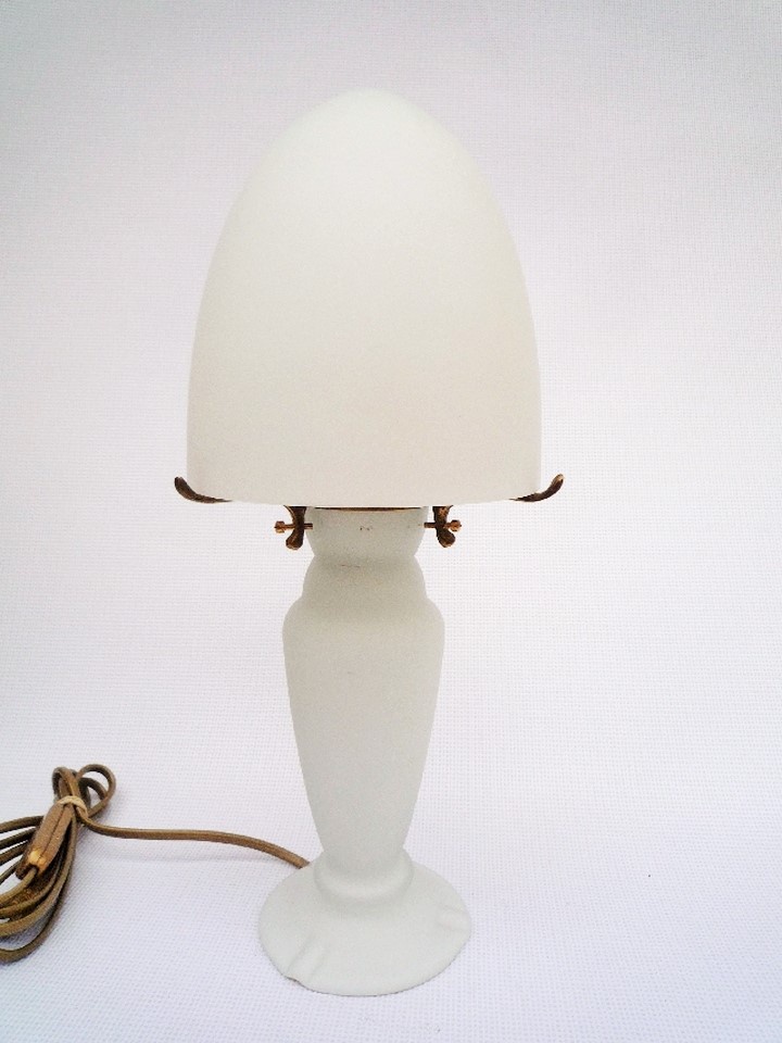 Lampe en pâte de verre, Lola pm blanc albâtre. Hauteur 38 cm. lampe pate de verre