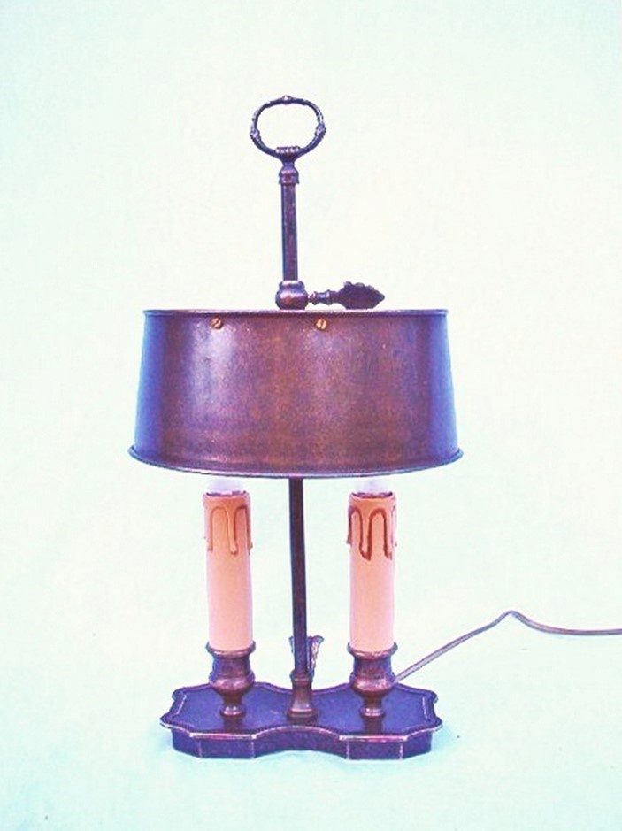 Lampe pour hôtel style EMPIRE, modèle ecran Bouillotte, lampe de bureau, lampe TIEF