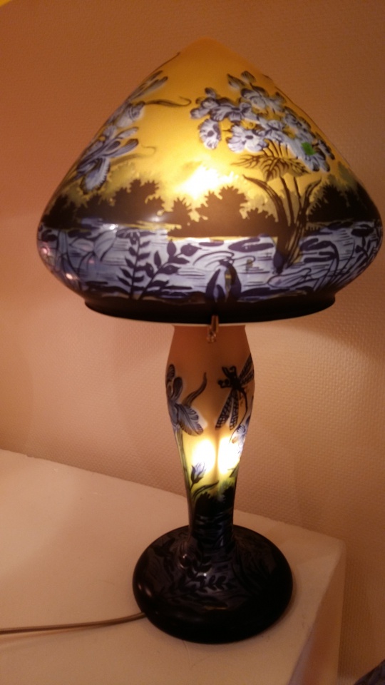 Lampe Art Nouveau, lampe Gallé style, lampe pâte de verre, modèle Mihaela