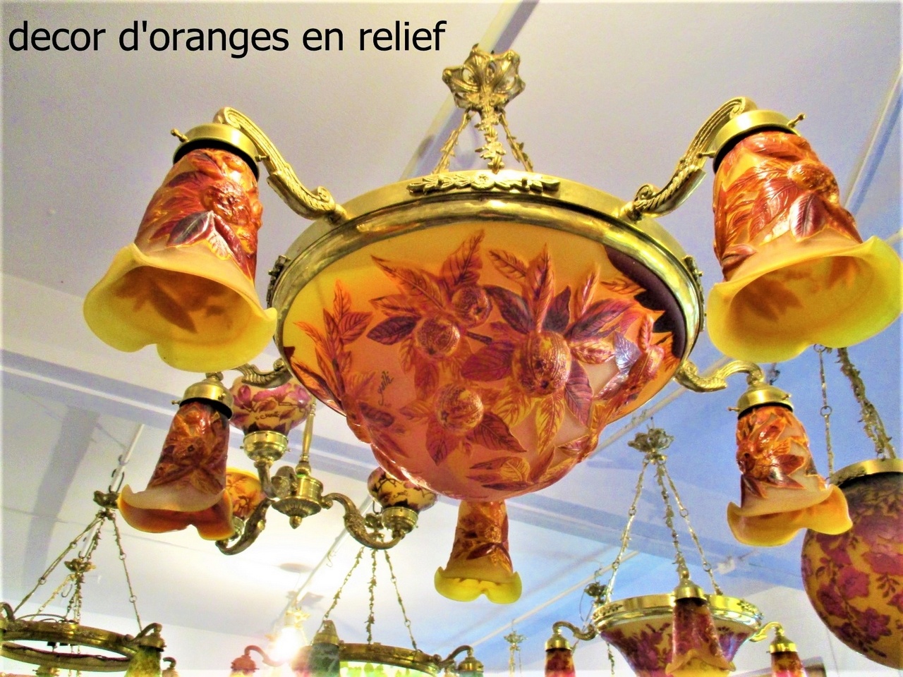 Lustre Art Nouveau, lustre Gallé style, lustre pâte de verre, lustre brasserie, Lustre 5 tulipes orange en relief