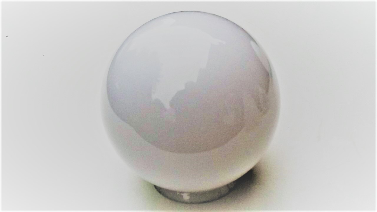 Boule opale 15 cm de diamètre