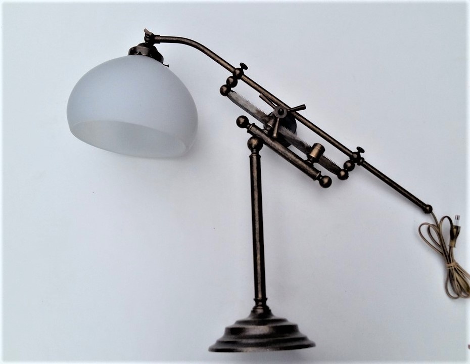 Lampe pour hôtel, modèle industrie ecran cremaillere cône 20 blanc, lampe TIEF, lampe hotel