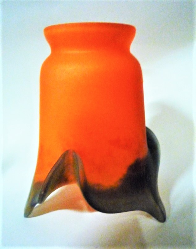 Tulipe pâte de verre PM pointe orange hauteur 13 cm
