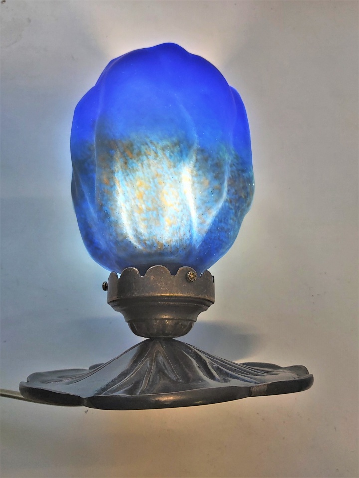 Lampe en pâte de verre, Lotus Magnolia PM, lampe pâte de verre, hauteur 20 cm