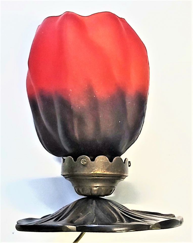 Lampe en pâte de verre, Lotus Magnolia PM tulipe Rouge, hauteur 20 cm, lampe pate de verre
