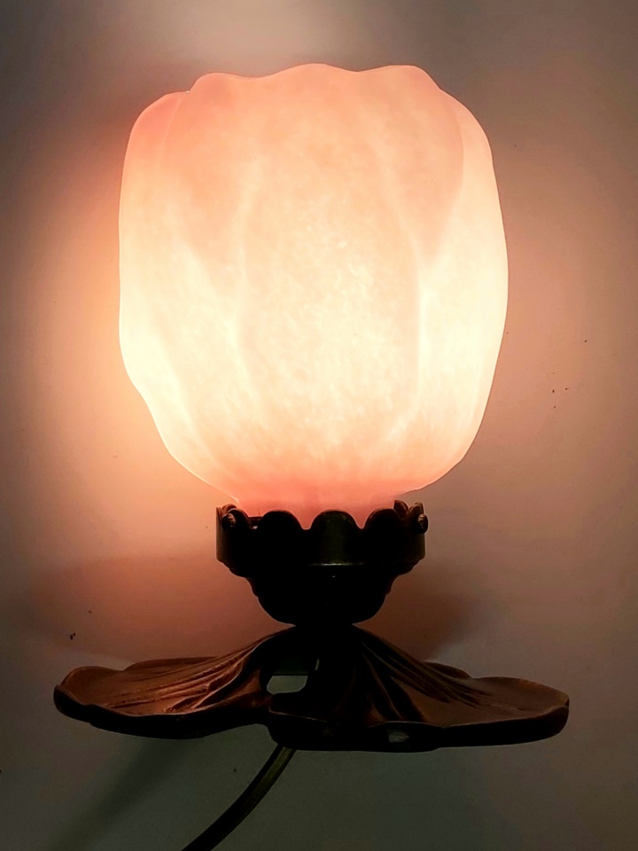 Lampe en pâte de verre, Lotus Magnolia PM, hauteur 20 cm, couleur rose, lampe pate de verre