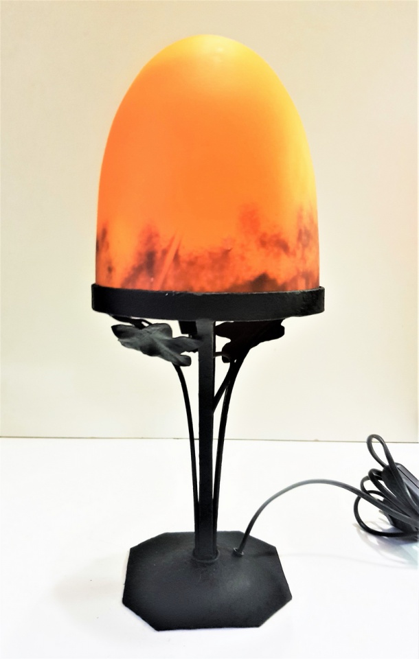 Lampe en fer forgé et pate de verre, lampe pied carré ancien cone 16 miel, luminaire Art Déco, modèle pied carré ancien cône 16 cm de diamètre couleur